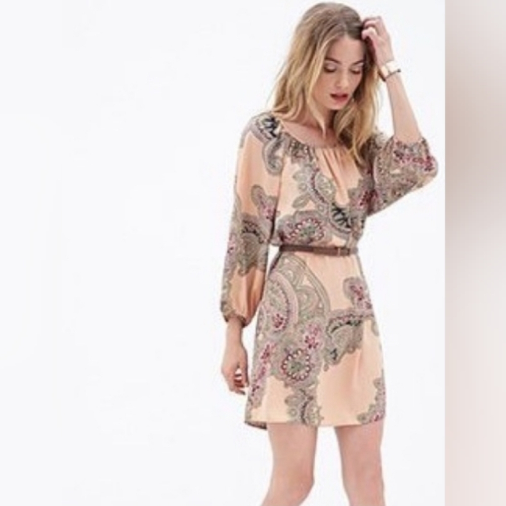 Forever 21 Shift Dress Mini Floral Paisley La Vie Boheme 3/4 Sleeves Swing Hem